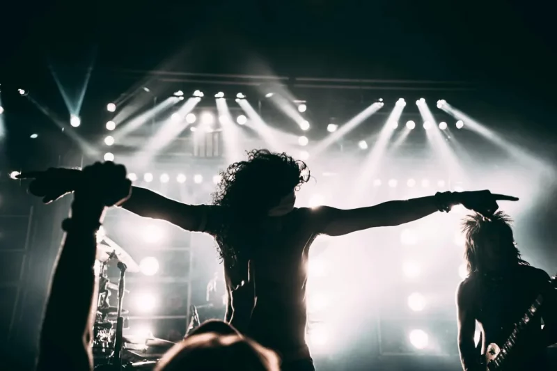 концерт метал музыки