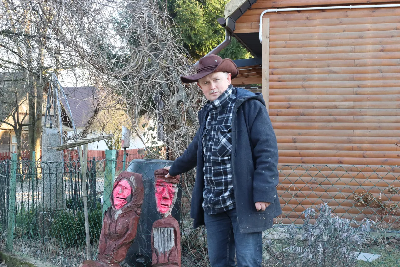 «Моя земля — что хочу, то и делаю». Съездили в польскую деревню у границы с Беларусью, куда староста приглашает жить всех желающих