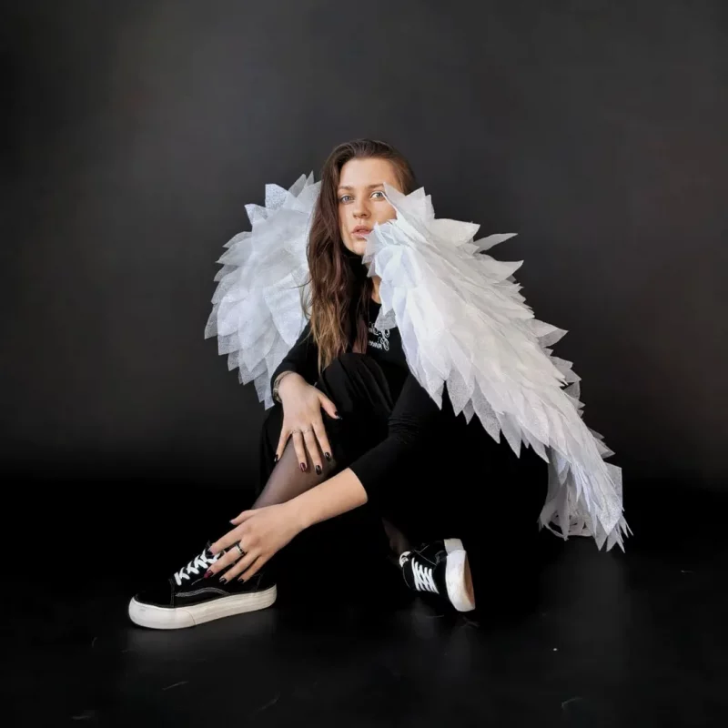 В центре Гродно открылась фотостудия — клиентов завлекают живыми цыплятами