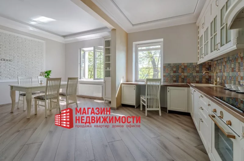 Дом на Подольном переулке с видом на Неман