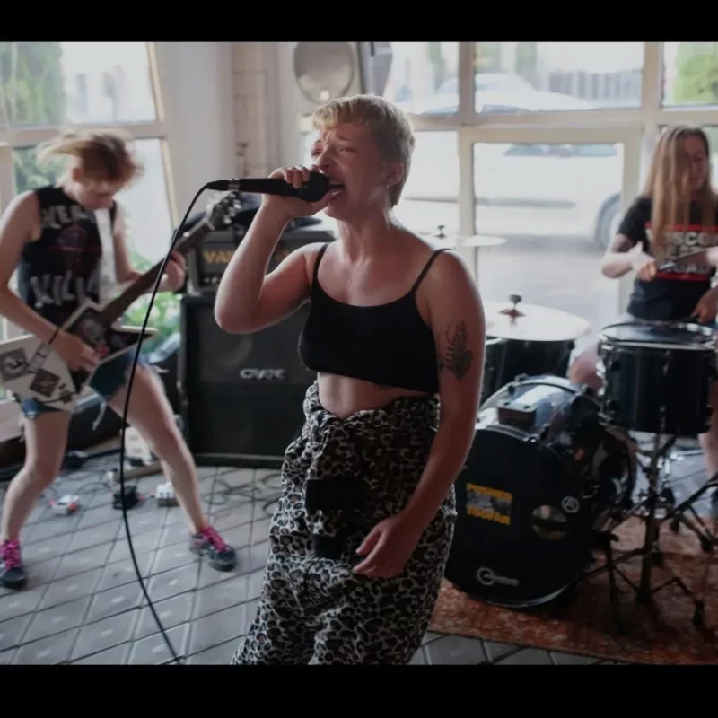 Девушки из гродненской панк-группы Messed Up стали героинями фотопроекта