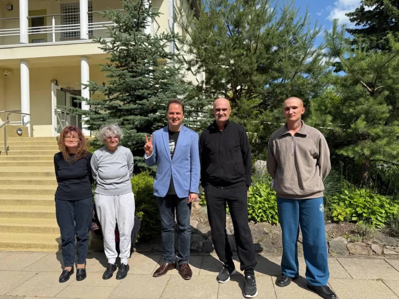 Освобожденные белорусские политзаключенные. 21.06.2025, Вильнюс. Скриншот видео с канала t.me/tsikhanouskaya