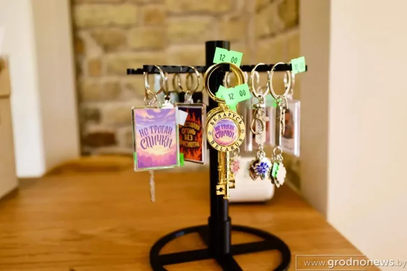 В центре Гродно появился еще один магазин с сувенирами - довольно необычными