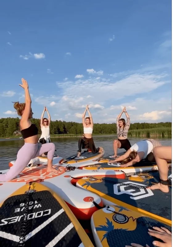 Гродзенец праводзіць чайныя цырымоніі і ёгу на вадзе