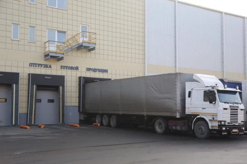 От птицеводов до начальника отдела кадров. Крупнейшему агрокомбинату Беларуси остро не хватает работников