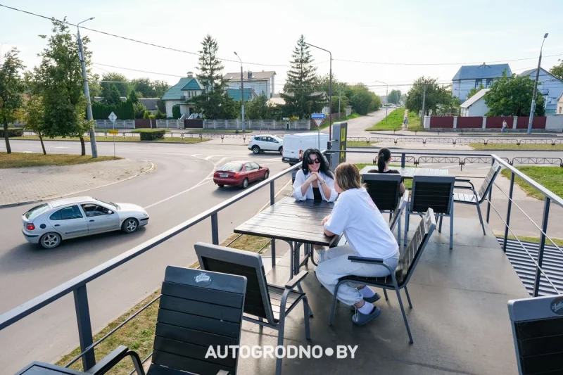 В Гродно открылась шаурмичная с террасой на крыше. Ее полюбили водители 