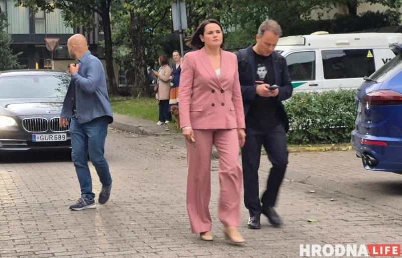 Светлана Тихоновская у посольства США в Вильнюсе, 11 сентября 2025. Фото: Hrodna.life