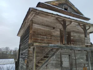 Под Ошмянами продают деревянный лямус 1910 года постройки Лямус; Ошмяны