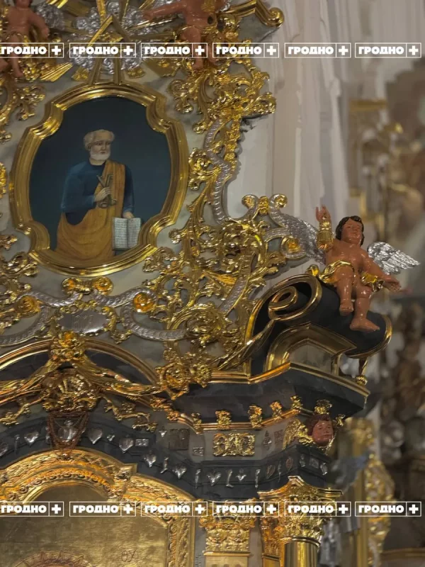 Реставрация алтаря в Фарном костеле. Фото: Гродно Плюс