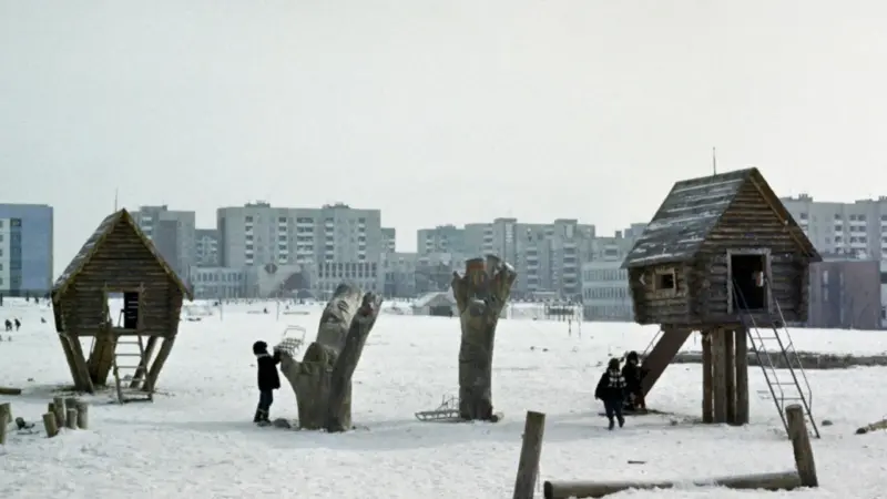 «Калі гэта было… Гадоў сто назад». Успамінаем снежныя зімы ў Гродне і разбіраемся, ці варта чакаць снег на Новы год