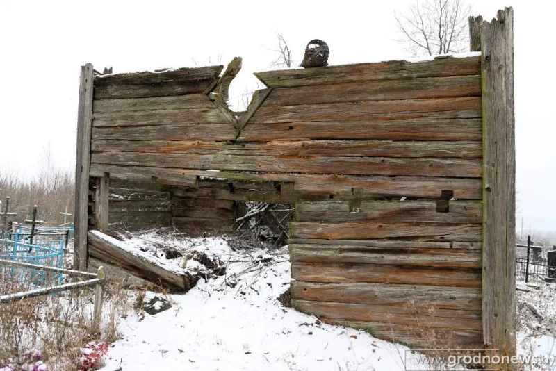 Исчезающее наследие. Под Волковыском разрушается уникальная деревянная церковь и спасти ее, кажется, не получится