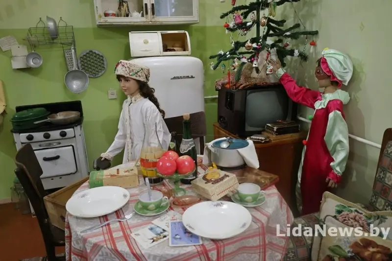 Лидский музей превратили в советскую квартиру — показывают, как лидчане отмечали Новый год в 60-е годы