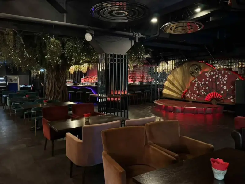 Причиной потопа в SOHO стали сильные морозы. Гастробар уже работает Причиной потопа в SOHO стали сильные морозы. Гастробар уже работает