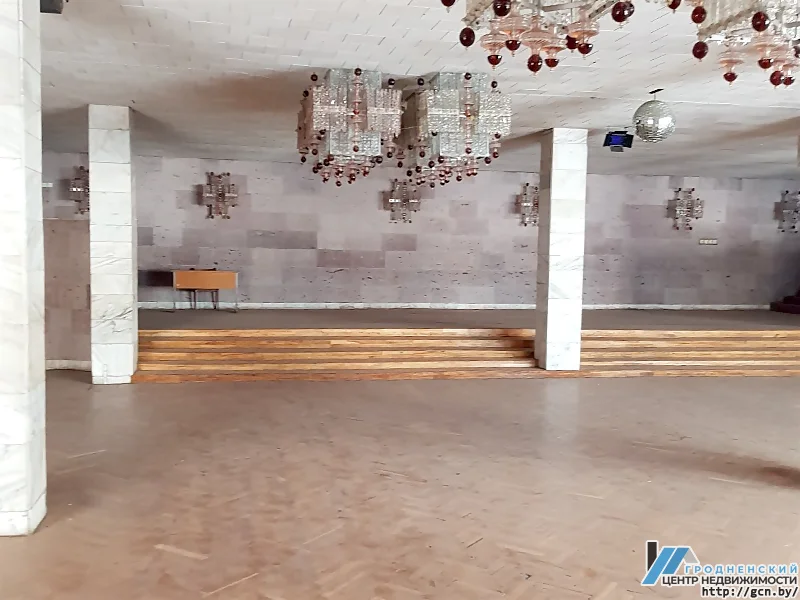 Над бамбасховішчам і з самым вялікім пано. У Гродне прадаюць корпус «Радыёхвалі»