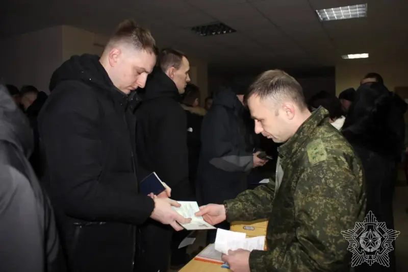 “Принимал батюшку, который крестил нашу дочь”. Гродненцев массово вызывают на военные учения