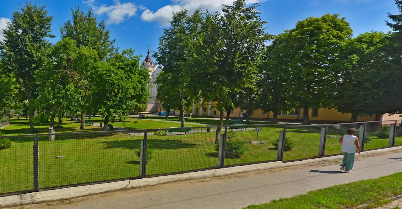 Сквер на Гагарына. Сёння ён знаходзіцца на тэрыторыі бальніцы №2, але ў перспектыве стане агульнадаступным. А яшчэ на месца бальніцы прыедзе дзіцячая паліклініка.