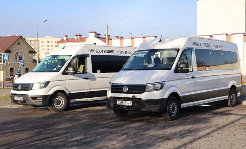 «Гэта абуральна і жорстка». Жыхары Слоніма скардзяцца, што міжгароднія маршруткі перасталі збіраць пасажыраў па горадзе