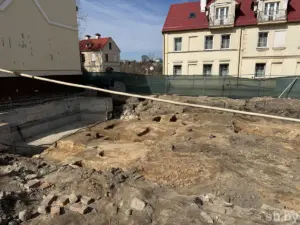 В историческом центре Гродно нашли неизвестное 400-летнее кладбище Кладбище XVI-XVII вв., найденное на улице Малой Троицкой в Гродно. Фото: Юлия Кипарина, СБ