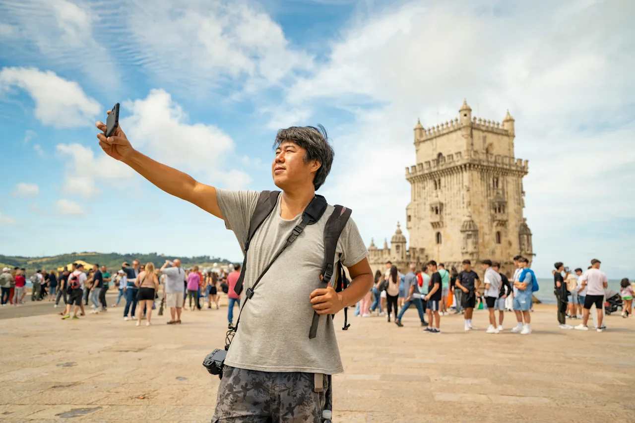 Вежа Белен у Лісабоне - тыповае трэндавае месца ў Партугаліі, дзе заўсёды тоўпяцца турыстаў.