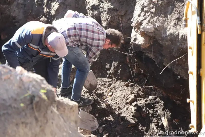 Случайная находка. В Гродно около Нового замка откопали “двойника” Коложской церкви?