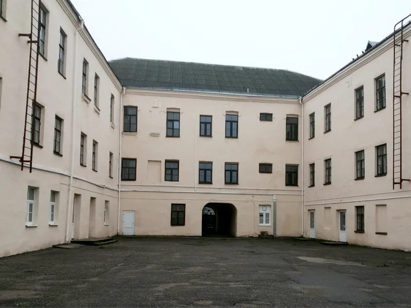 Двор здания на Замковой, 5. Фото: Гродненский центр недвижимости