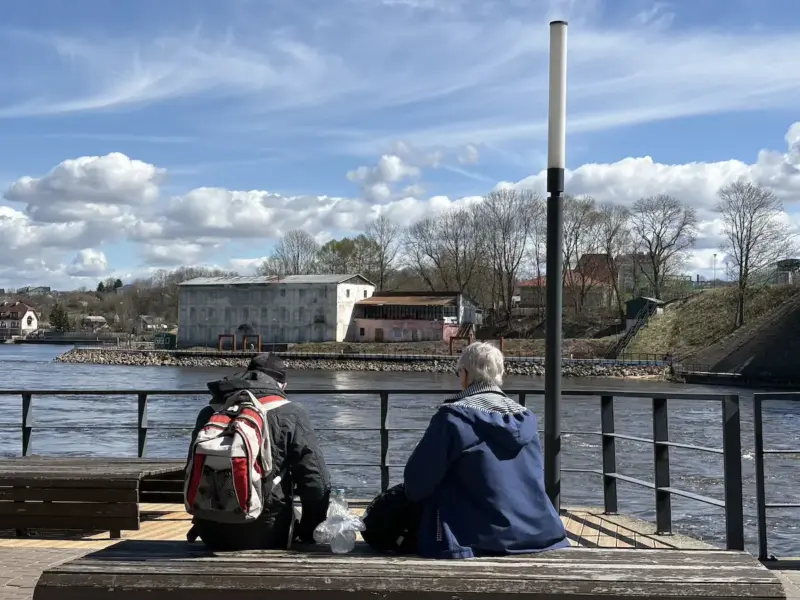 река между Нарвой и Ивангородом