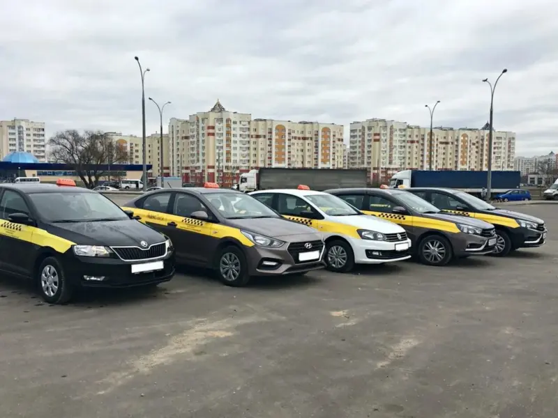Сервис “Яндекс.Такси” лег – гродненцы предлагают альтернативы  