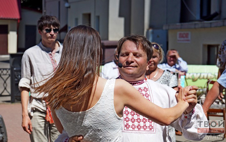 Праз танец – змяніць свядомасць. Чаму навучаць гродзенцаў у Школе побытавых танцаў