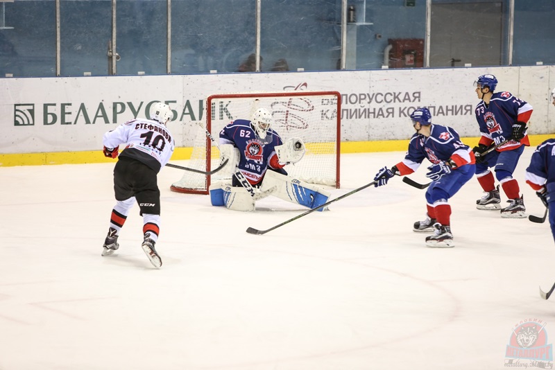 Хакеісты "Нёмана" працягваюць пераможную серыю. На гэты раз абыграны "Металург" Хакеісты "Нёмана" працягваюць пераможную серыю. На гэты раз абыграны "Металург"