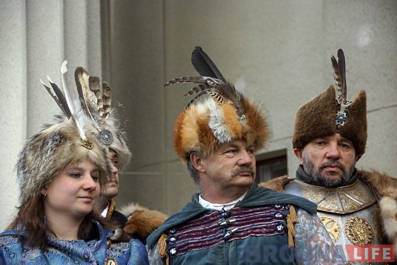 "Баторый - наша агульная гісторыя". Польскія гусары нагадалі гродзенцам пра караля "Баторый - наша агульная гісторыя". Польскія гусары нагадалі гродзенцам пра караля