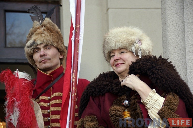 "Баторый - наша агульная гісторыя". Польскія гусары нагадалі гродзенцам пра караля "Баторый - наша агульная гісторыя". Польскія гусары нагадалі гродзенцам пра караля