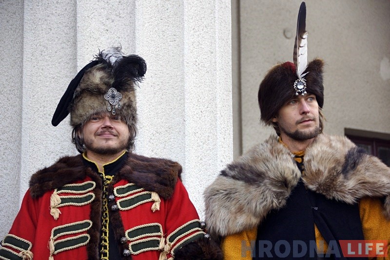 "Баторый - наша агульная гісторыя". Польскія гусары нагадалі гродзенцам пра караля "Баторый - наша агульная гісторыя". Польскія гусары нагадалі гродзенцам пра караля