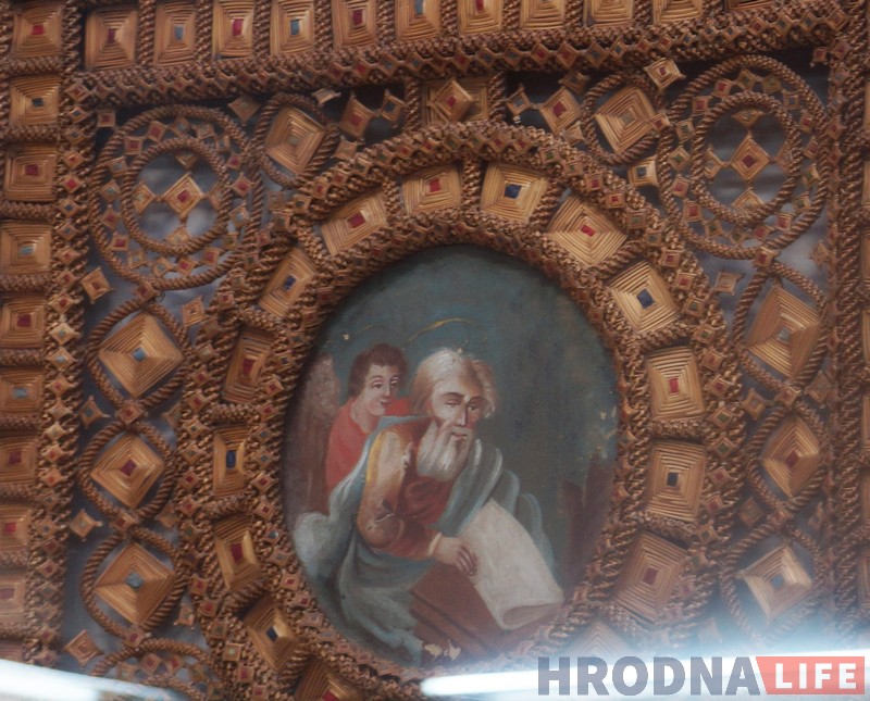 “Беларускае золата” ўзростам больш за 200 гадоў: саламяныя Царскія вароты са Старога замку “Беларускае золата” ўзростам больш за 200 гадоў: саламяныя Царскія вароты са Старога замку