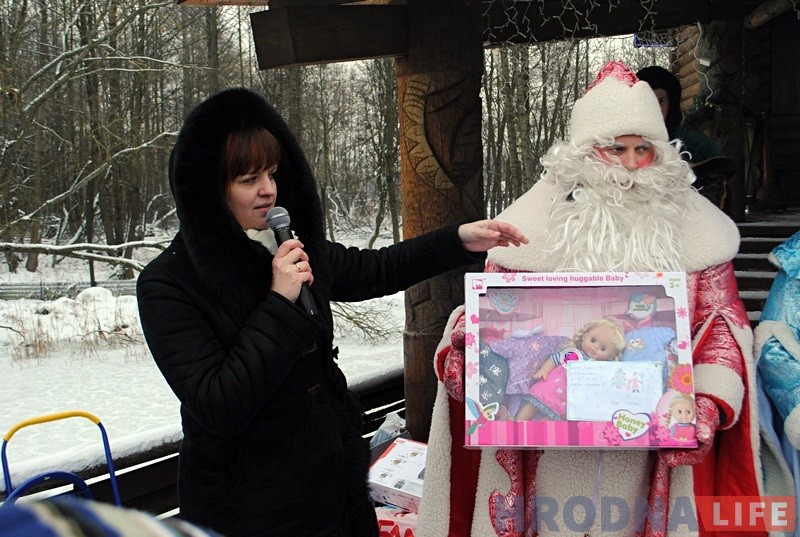 Скейт, самакат, канькі і не толькі. Дабрачыннае таварыства выканала жаданні гродзенскіх дзяцей Скейт, самакат, канькі і не толькі. Дабрачыннае таварыства выканала жаданні гродзенскіх дзяцей