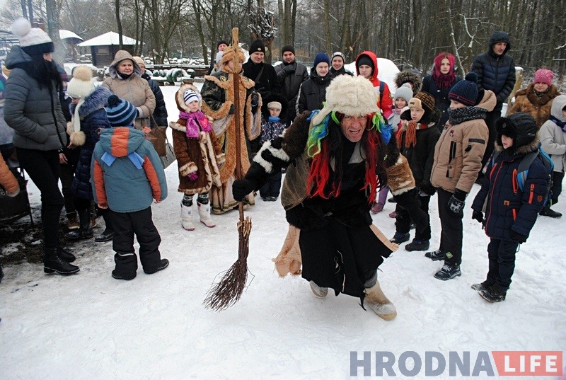 Скейт, самакат, канькі і не толькі. Дабрачыннае таварыства выканала жаданні гродзенскіх дзяцей Скейт, самакат, канькі і не толькі. Дабрачыннае таварыства выканала жаданні гродзенскіх дзяцей
