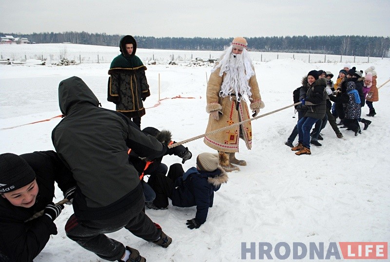 Скейт, самакат, канькі і не толькі. Дабрачыннае таварыства выканала жаданні гродзенскіх дзяцей Скейт, самакат, канькі і не толькі. Дабрачыннае таварыства выканала жаданні гродзенскіх дзяцей