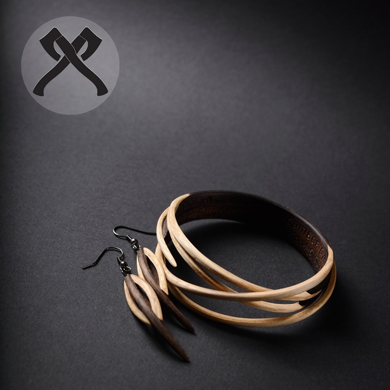 "Глядзяць і школьніцы, і брутальныя мужыкі". Гродзенскі рамеснік праз YouTube папулярызуе свае вырабы "Глядзяць і школьніцы, і брутальныя мужыкі". Гродзенскі рамеснік праз YouTube папулярызуе свае вырабы