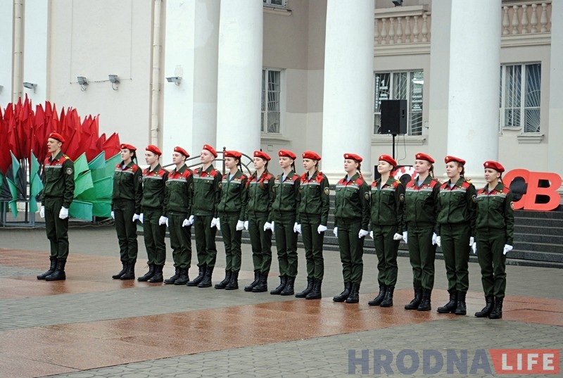 23 лютага наступіла на Савецкай плошчы на пяць дзён раней 23 лютага наступіла на Савецкай плошчы на пяць дзён раней
