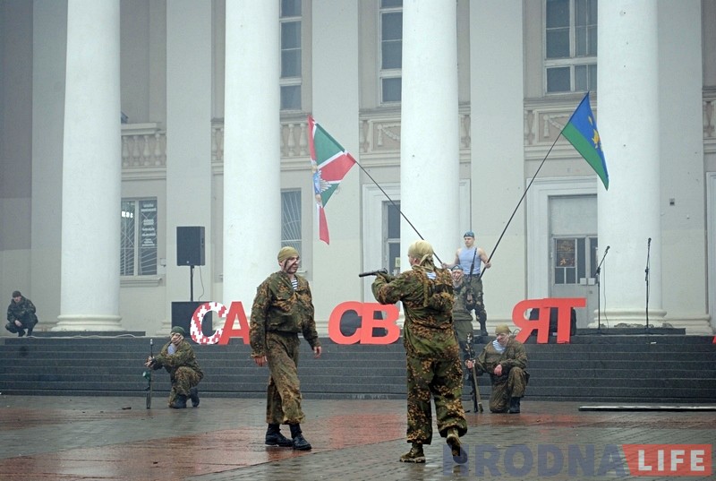 23 лютага наступіла на Савецкай плошчы на пяць дзён раней 23 лютага наступіла на Савецкай плошчы на пяць дзён раней
