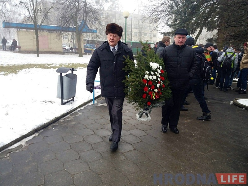 Памяць воінаў-інтэрнацыяналістаў ушанавалі на мітынгу ў Гродне Памяць воінаў-інтэрнацыяналістаў ушанавалі на мітынгу ў Гродне