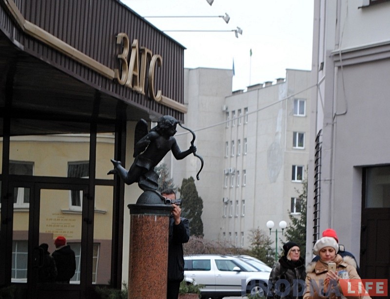 Незадаволеныя гродзенцы выйшлі на мітынг супраць падатку на дармаедства Незадаволеныя гродзенцы выйшлі на мітынг супраць падатку на дармаедства