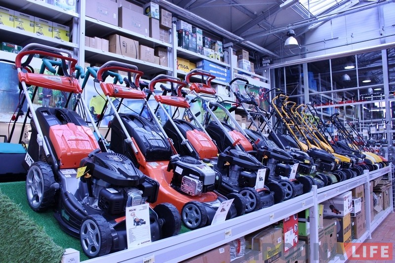 Фотарэпартаж: Самы буйны будаўнічы гіпермаркет Беларусі адкрылі ў Гродне Фотарэпартаж: Самы буйны будаўнічы гіпермаркет Беларусі адкрылі ў Гродне