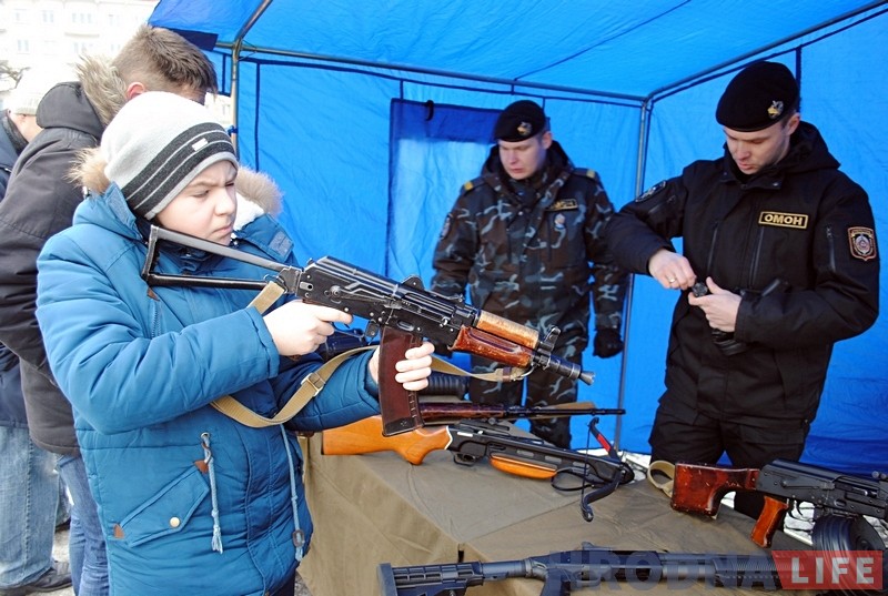 23 лютага наступіла на Савецкай плошчы на пяць дзён раней 23 лютага наступіла на Савецкай плошчы на пяць дзён раней