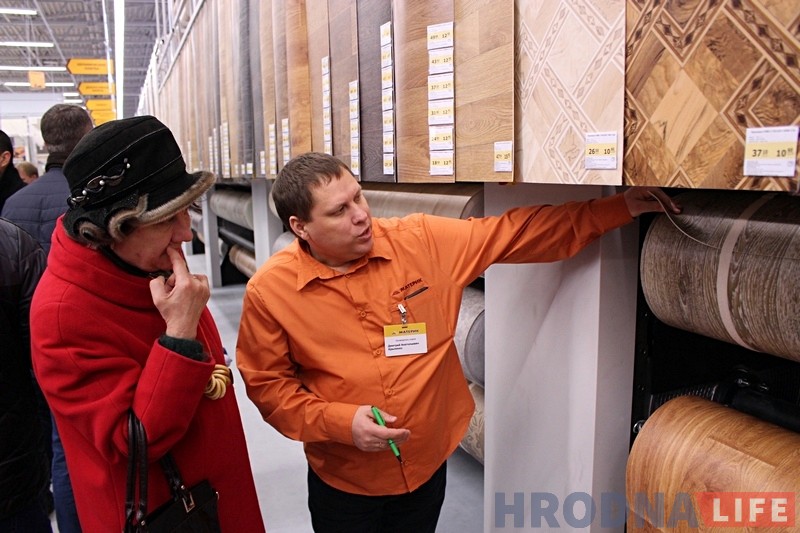 Фотарэпартаж: Самы буйны будаўнічы гіпермаркет Беларусі адкрылі ў Гродне Фотарэпартаж: Самы буйны будаўнічы гіпермаркет Беларусі адкрылі ў Гродне