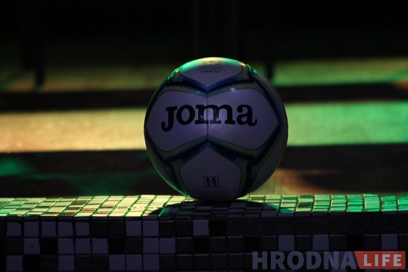 "Нёман" сустрэўся з заўзятарамі і прэзентаваў форму новага сезона "Нёман" сустрэўся з заўзятарамі і прэзентаваў форму новага сезона