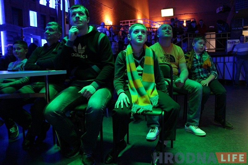 "Нёман" сустрэўся з заўзятарамі і прэзентаваў форму новага сезона "Нёман" сустрэўся з заўзятарамі і прэзентаваў форму новага сезона