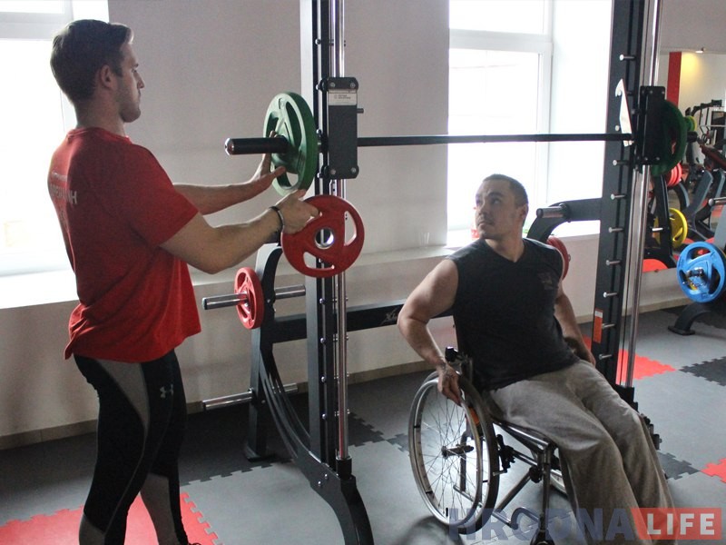 "Здавалася, гэта кропка, але ў адзін момант усё змянілася". Гродзенец пасля цяжкіх траўмаў збіраецца зноў хадзіць "Здавалася, гэта кропка, але ў адзін момант усё змянілася". Гродзенец пасля цяжкіх траўмаў збіраецца зноў хадзіць