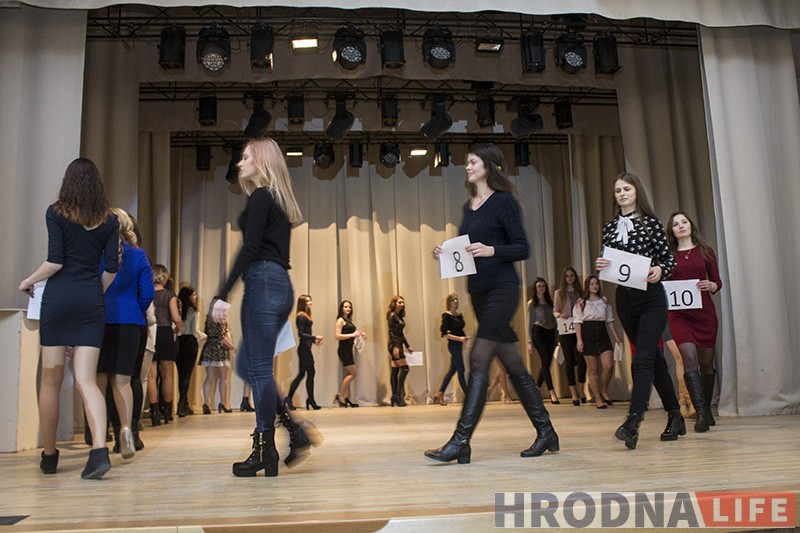 Больш, чым конкурс прыгажосці. У Гродне прайшоў кастынг шоў “Гарадзенская Беларусачка-2017” Больш, чым конкурс прыгажосці. У Гродне прайшоў кастынг шоў “Гарадзенская Беларусачка-2017”