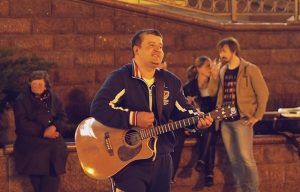 Студэнты з дапамогай відэа паказалі Гродна ў цёмны час сутак