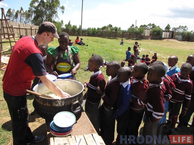 "Трэба ехаць, трэба дапамагаць". Гродзенец вярнуўся з місіянерскай паездкі ў Кенію і збіраецца туды зноў "Трэба ехаць, трэба дапамагаць". Гродзенец вярнуўся з місіянерскай паездкі ў Кенію і збіраецца туды зноў
